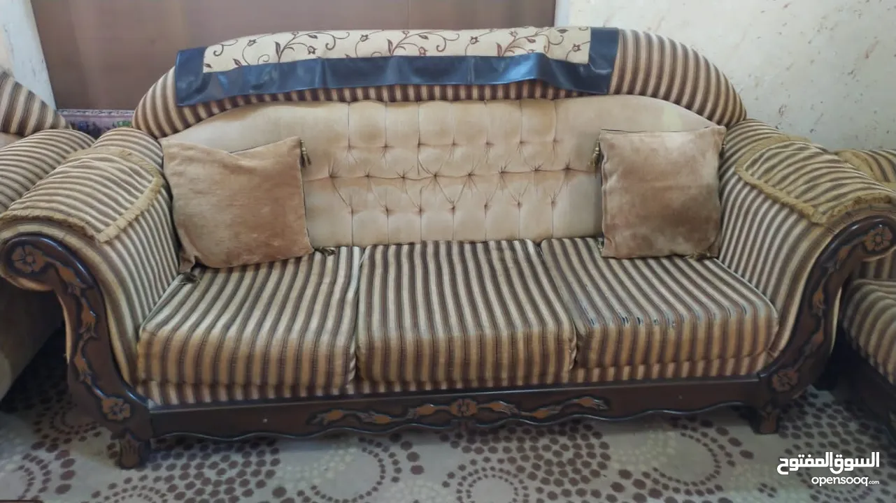 طقم كنب مستعمل طقم غرفة ضيوف
