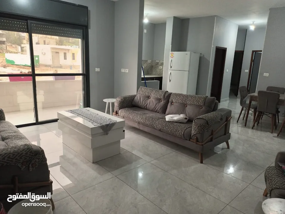 شقة مفروشة للايجار بلدة دار صلاح عالشارع الرئيس