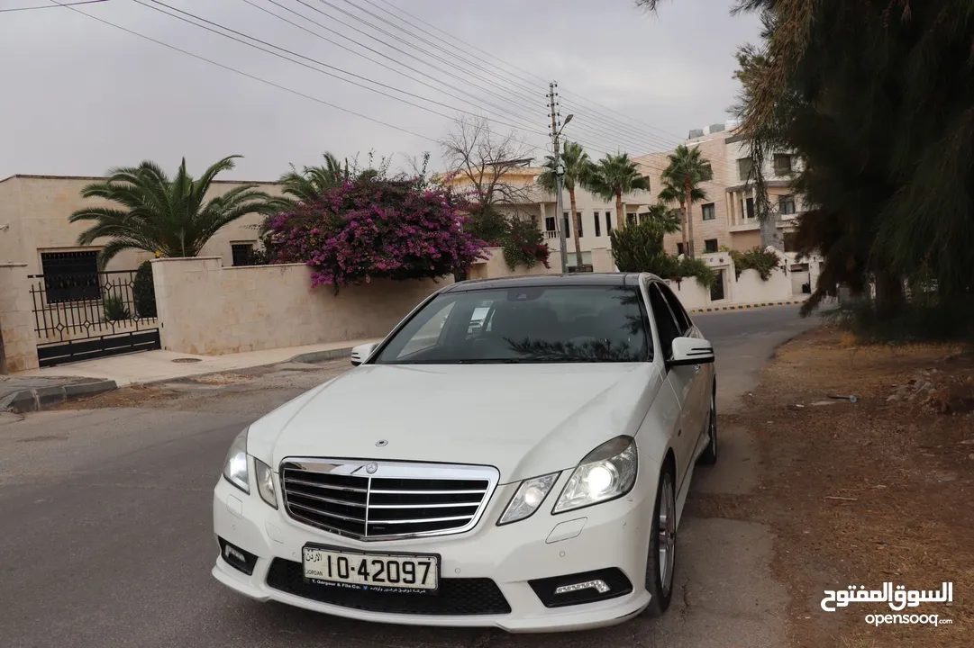 Mercedes-Benz E200 AMG kit 2010.