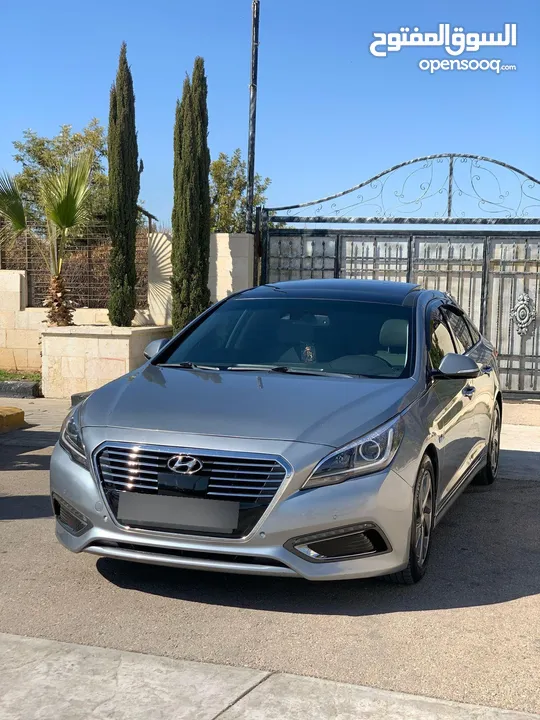 HYUNDAI SONATA 2017 - 2.0L HYBRID  ‎هونداي سوناتا 2017 لون سلفر داخلي بيج