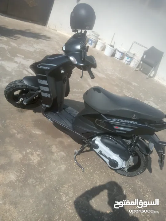 سكوتر للبيع بحالة الوكاله