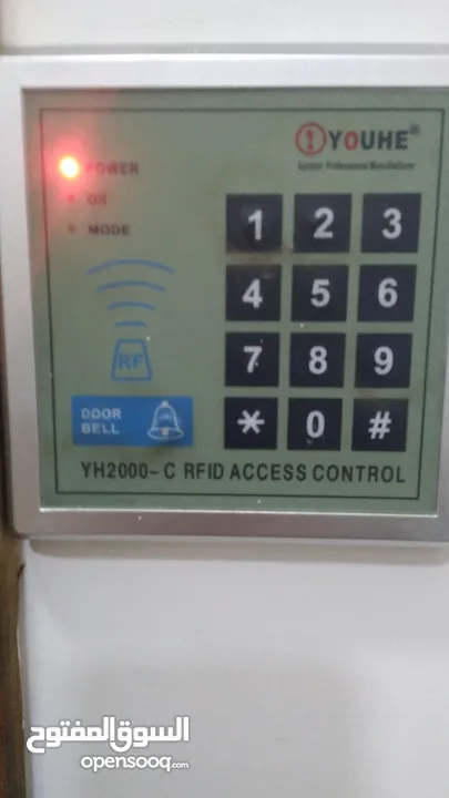 access_control   نظام التحكم بالابواب كرت + رقم سري