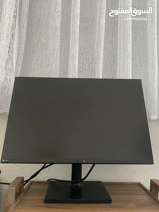 شاشة75EIZO هيرتز مستعملة اقل من سنة  بحالة شبة جديدة يوجد فيها خيارات كثيرة  السعر 270 شيكل الخليل