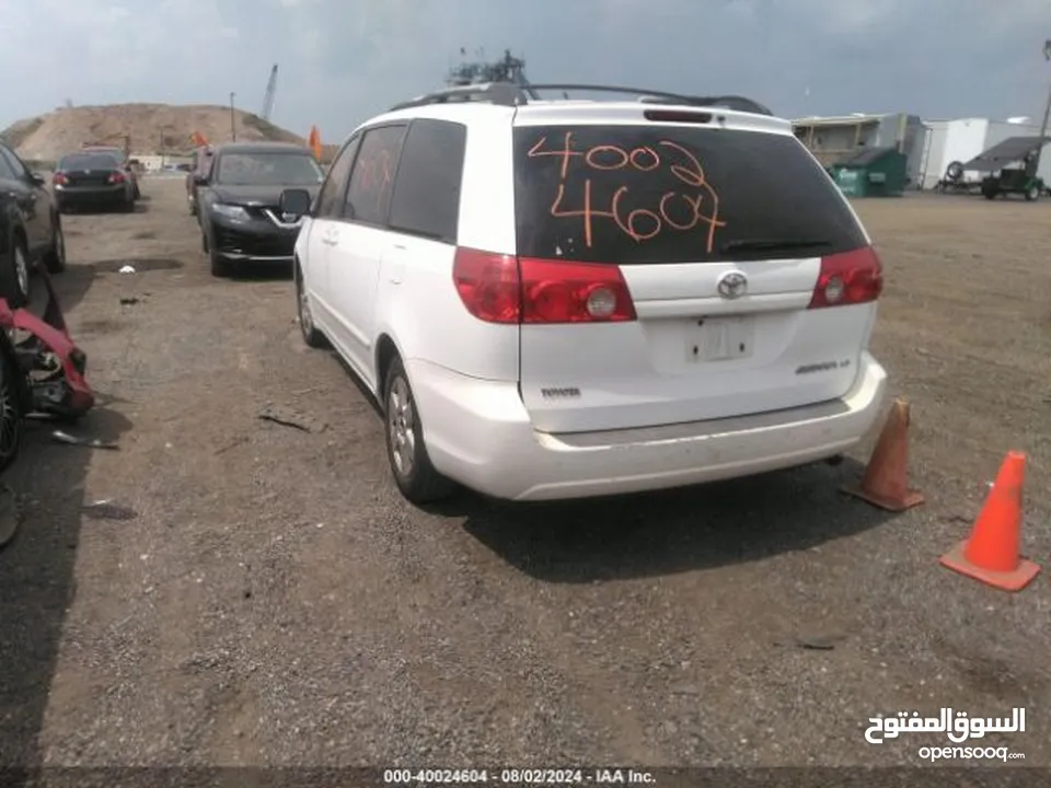 TOYOTA SIENNA 2009 WHITE