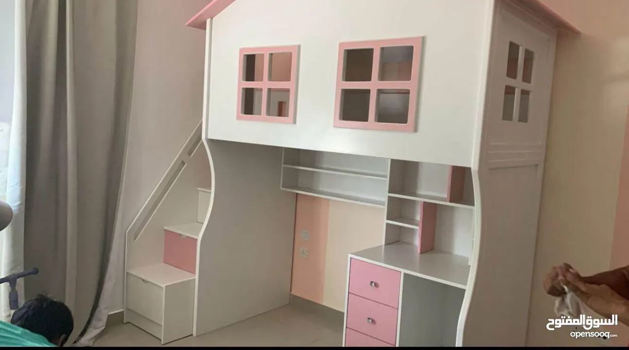 سرير بطابقين مع تخزين Bunk bed with storage