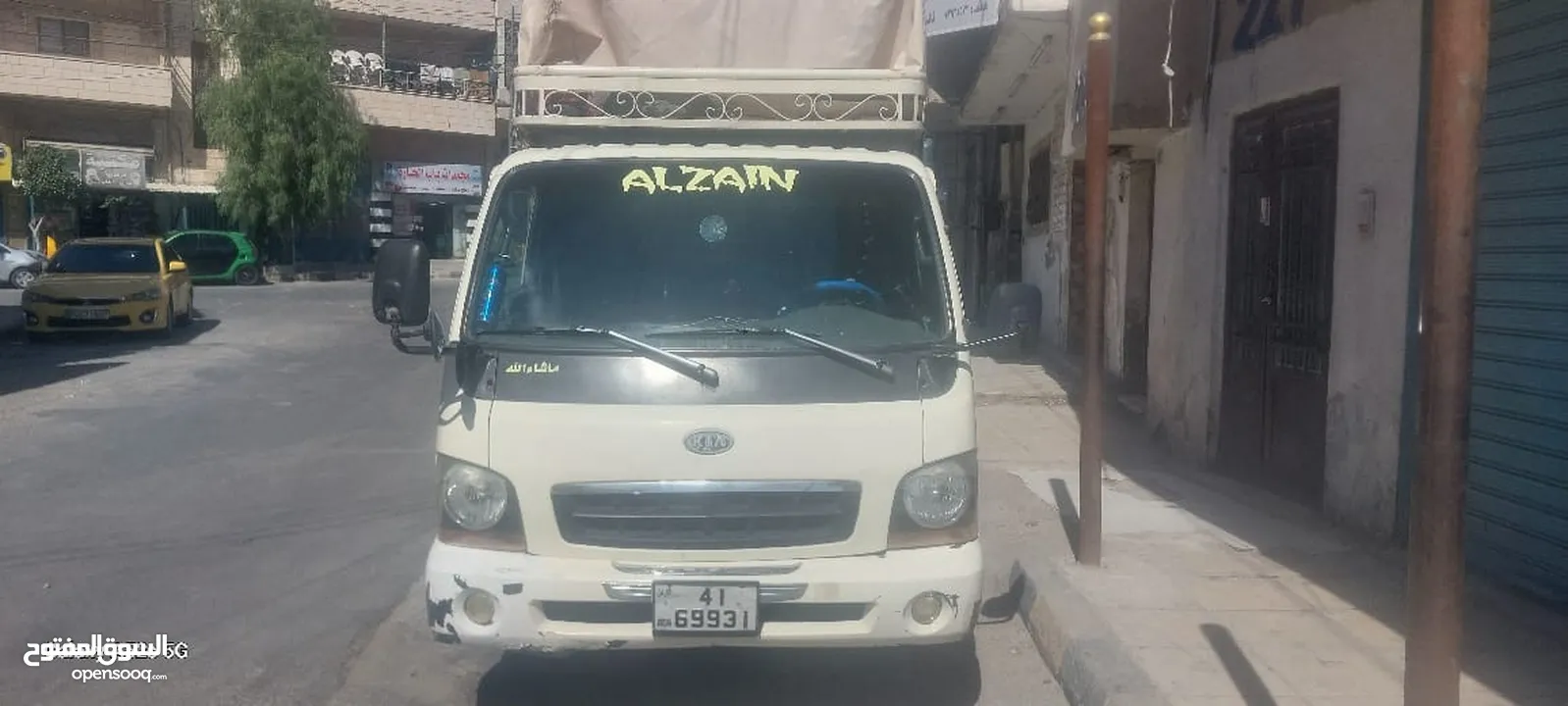 سيارة بينجو للإيجار