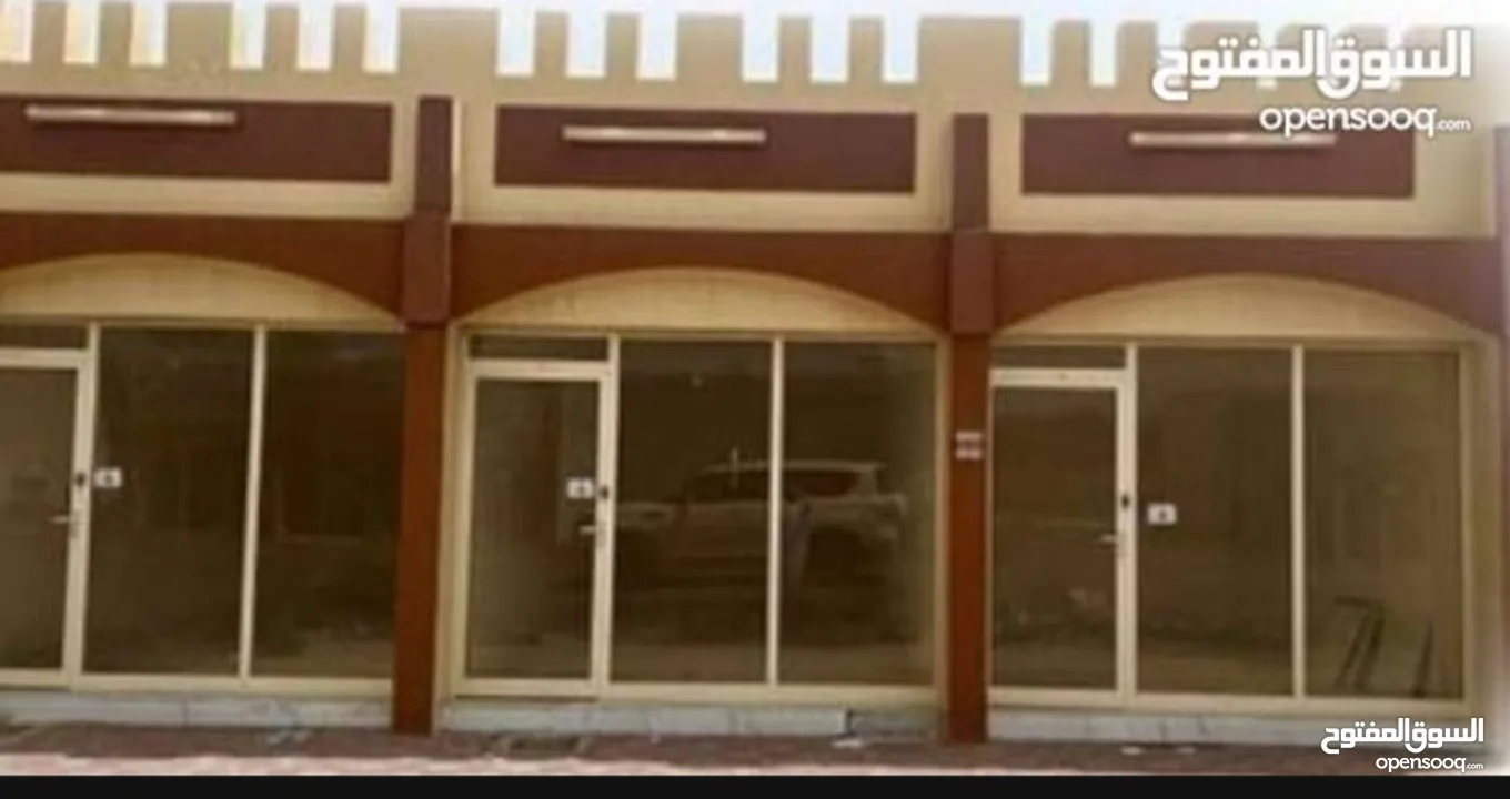 مبنى محلات تجاريه للبيع في دبا الفجيرة