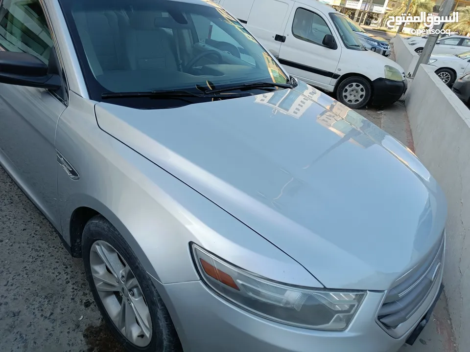 Ford Taurus 2013