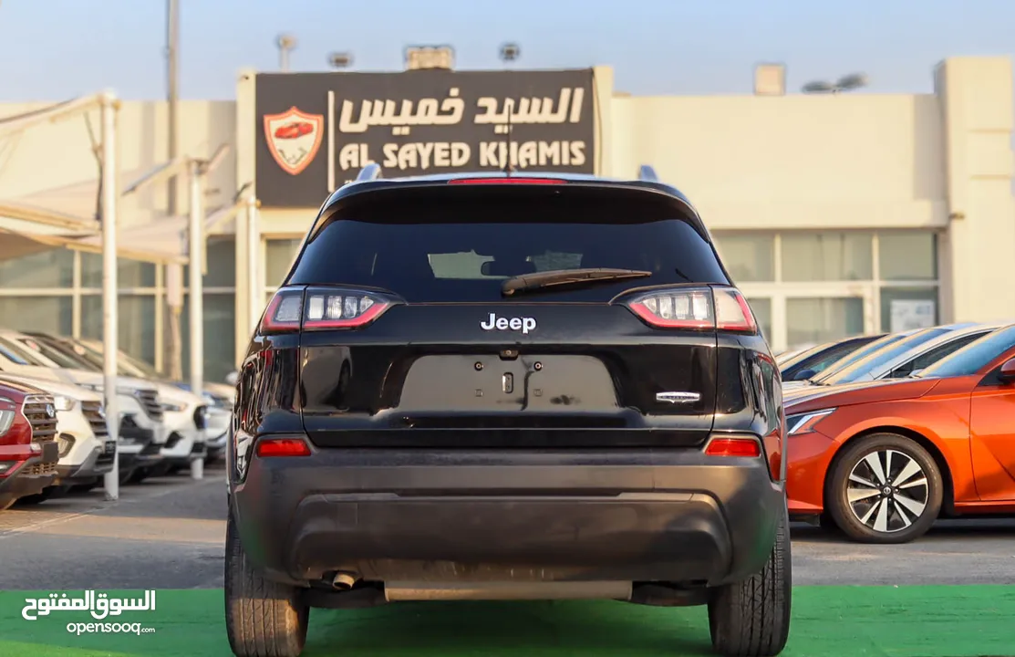 jeep Cherokee 2019 American in excellent condition