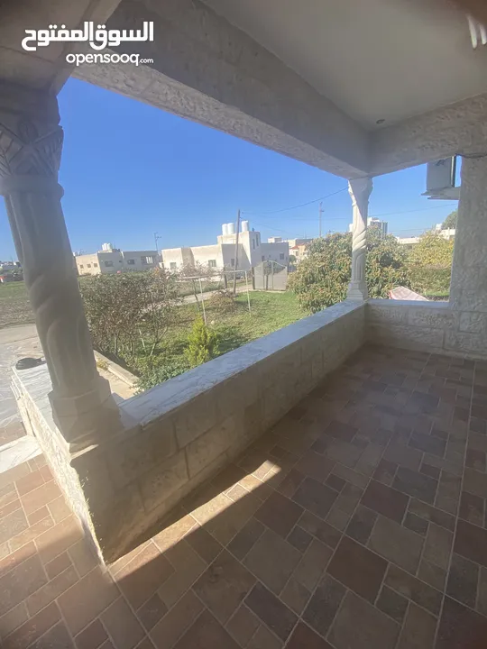 بيت فاخر مستقل للتأجير
