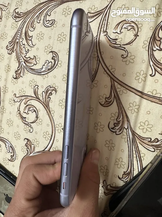 ايفون 11عادي نضيف
