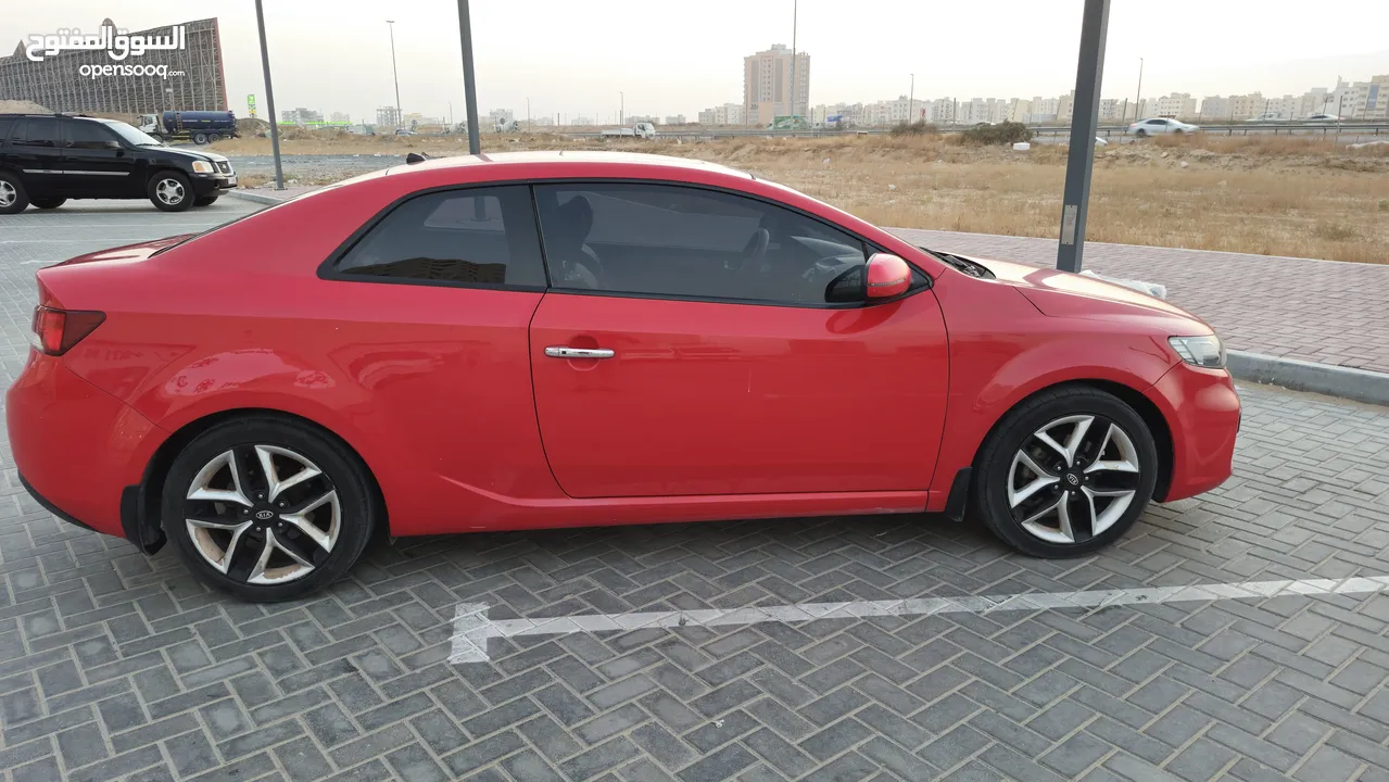 Kia Cerato Koup 2.0 2011 GCC, Buy and drive