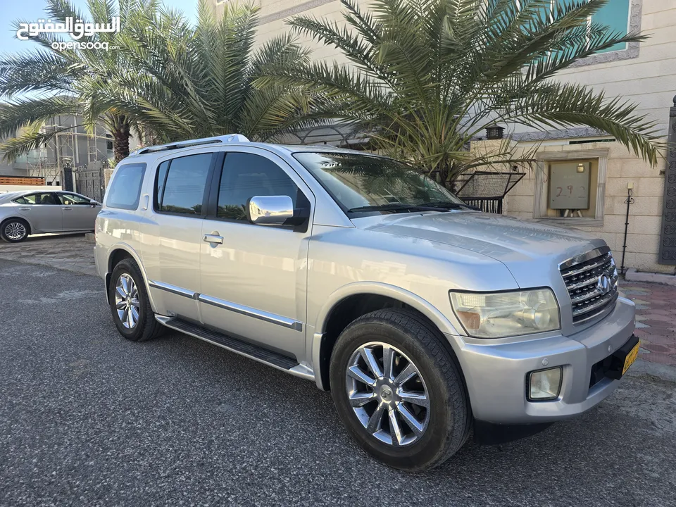 انفنتي خليجي عائلية 8 ركاب QX56