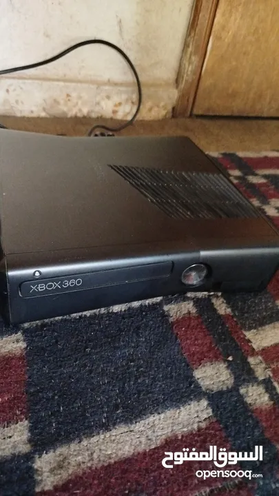 موجودxbox360slim مع محوله الأصلي وا ايد وحده عليه22لعبة