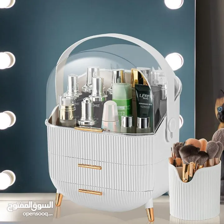 ودّعي الفوضى... واستقبلي الأناقة مع منظمة المكياج الفاخرة بجودة عالية – تصميم أنيق ولمسات ذهبية