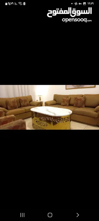 طقم  كنب  مستورد فاااخر م بحالة الوكالة مواصفات نخب   مريح جدا  خشب سويد متين
