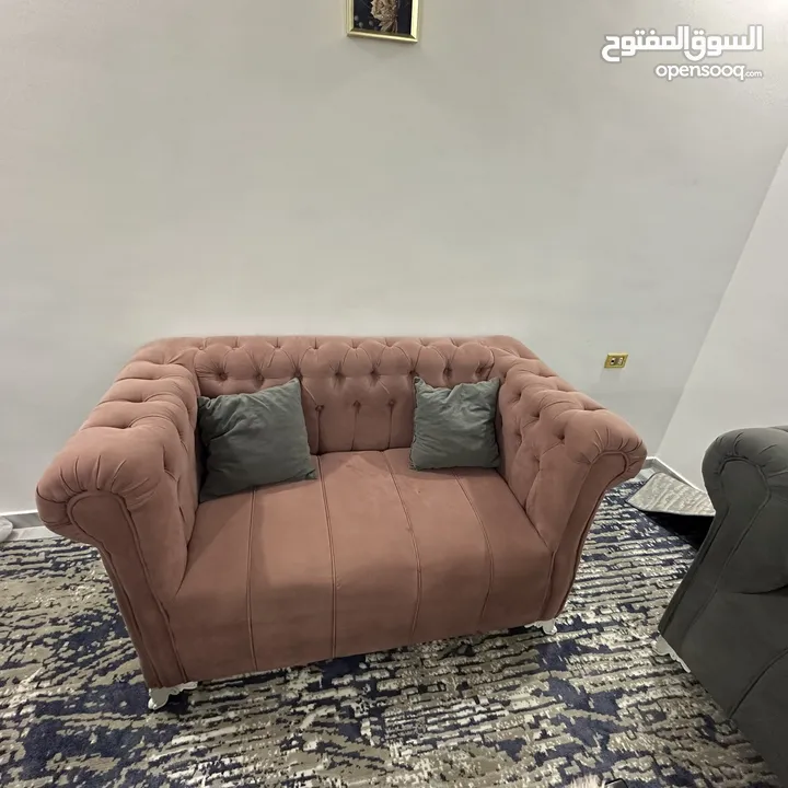 .........::طقم كنب تفصيل مخمل ثقيل 8 مقاعد خشب سويد بحالة ممتازة ........:.::::::::::