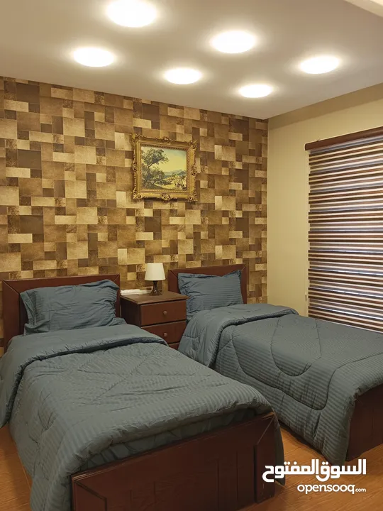 غرفة وصالون فرش فاخر Vip سوبر ديلوكس في منطقة الرابية للايجار 300دينار