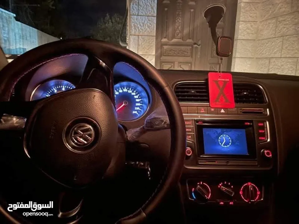 Polo 2014 للبيع