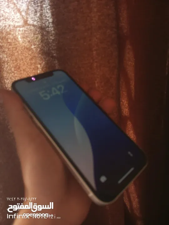 ايفون 12