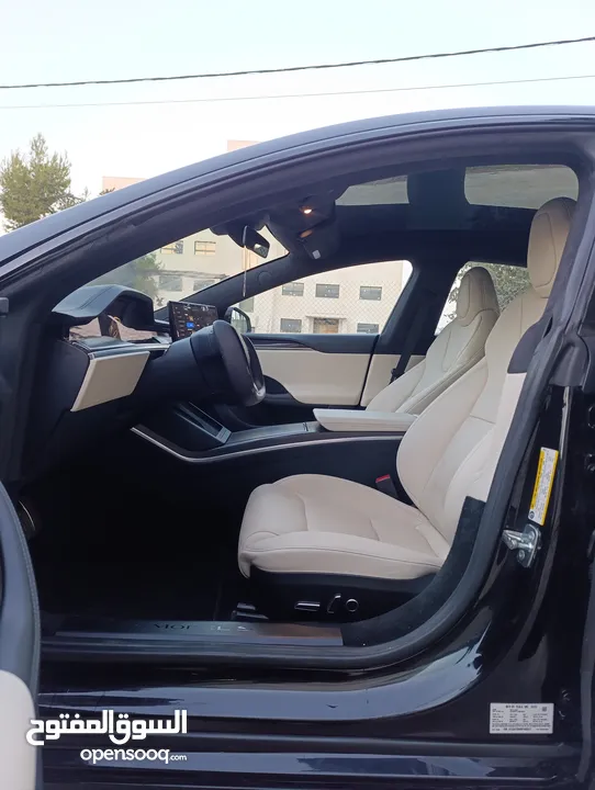 TESLA MODEL S PLAID 2022
