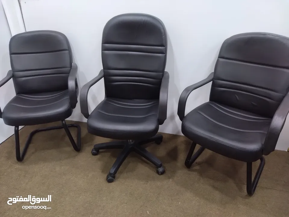 طقم كراسي ادارة مميزة ومكفولة للبيع بسعر المصنع شامل التوصيل عمان زرقاء