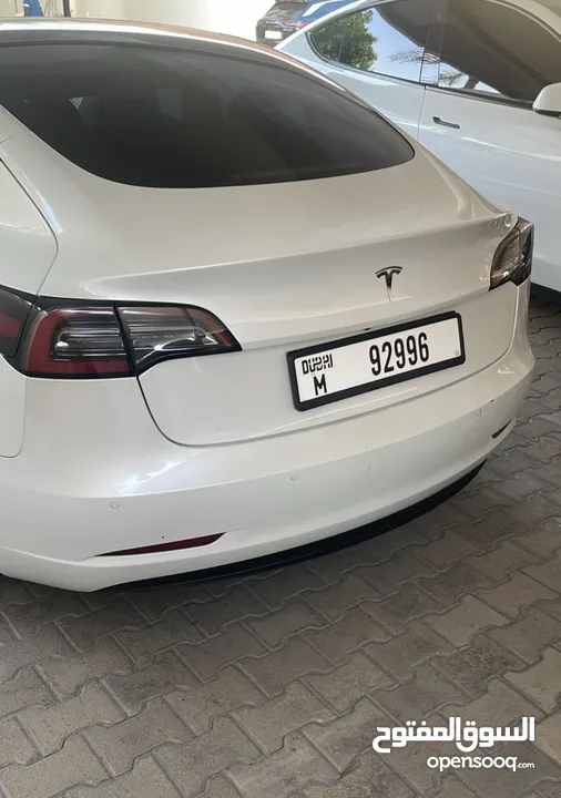 Tesla model 3 standard range plus 2020