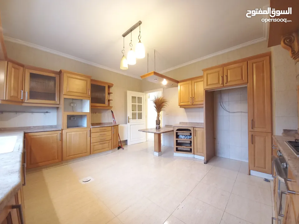 شقة غير مفروشة للبيع في السابع  ( Property 36446 )-174938190
