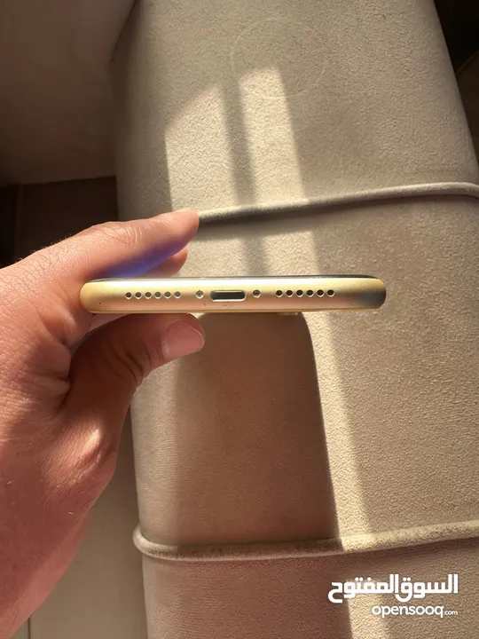 iPhone Xr وكالة للبيع اقرأ الوصف مهم