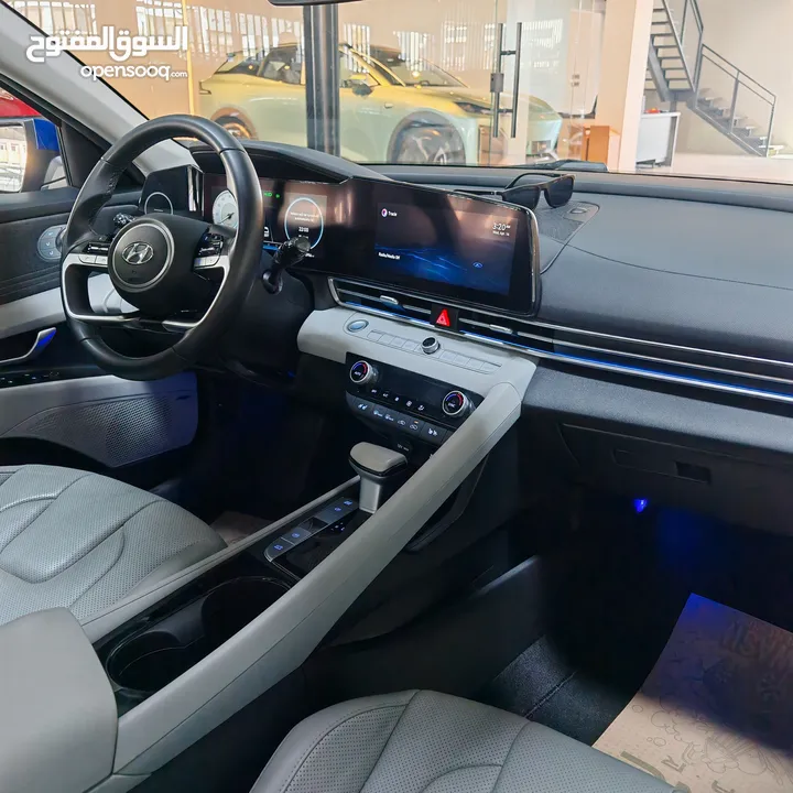 2022 HYNDAI ELANTRA HYBRID LIMITED وارد امريكي