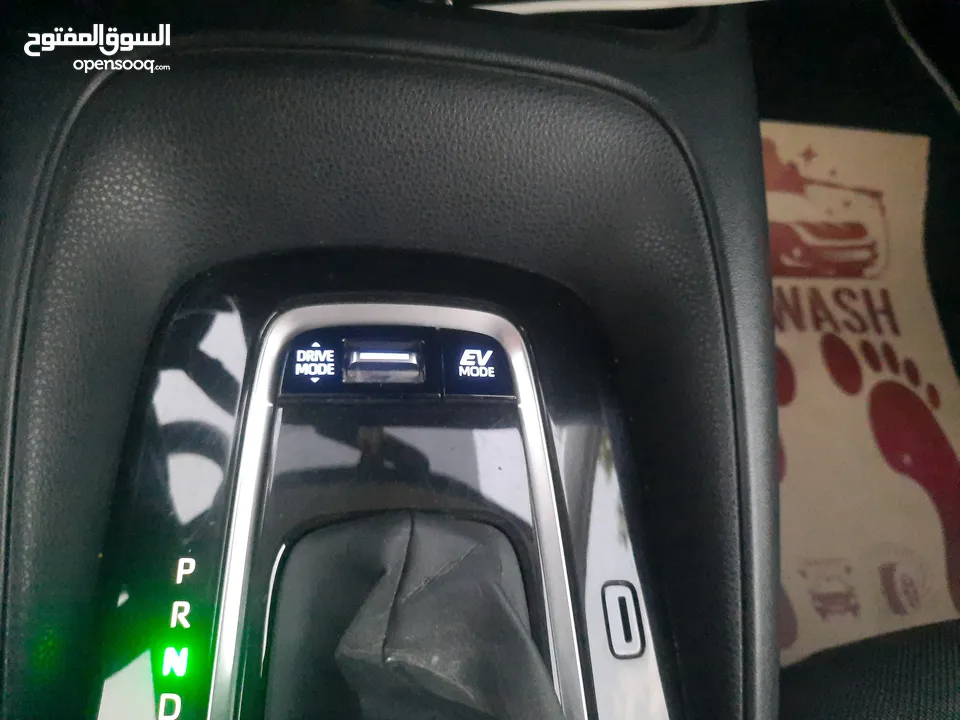تويوتا كورولا هايبرد موديل 2023 بحالة الوكاله وارد وصيانه المركزية تويوتا .