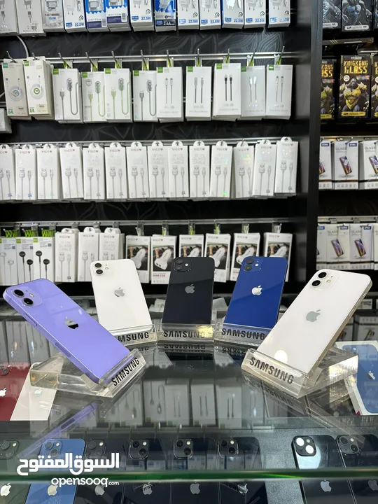 iPhone 12 128GB بطاريات من 87% ل 93% الاجهزة تب نضافةمش مفتوح ولا مغير فيها اي اشي متوف جميع الوانه