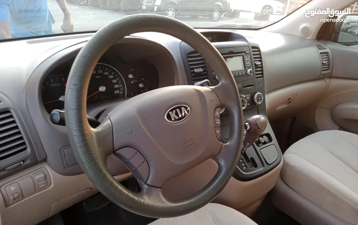 Kia Carnival V6 3.3L Model 2015