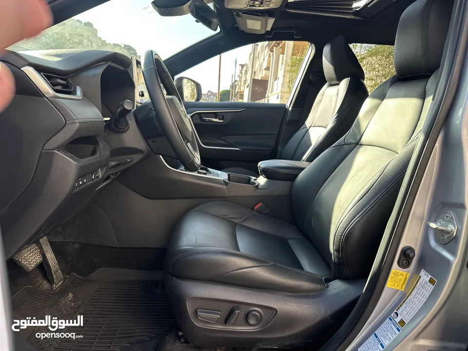 تويوتا راف فور 2022 SE جمرك اليوم عداد قليل بطارية ليثيوم4/4