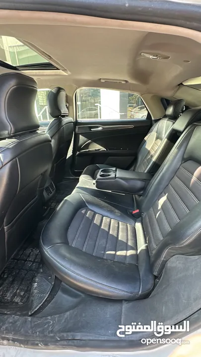 Ford fusion 2017 se sport بسعر مغري فتحة سبورت
