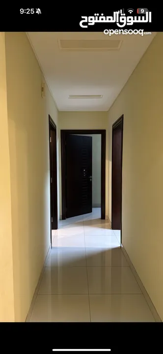 شقة راقية مستأجرة بغرفتين + 1  2 bhk + 1 rented semi furnished