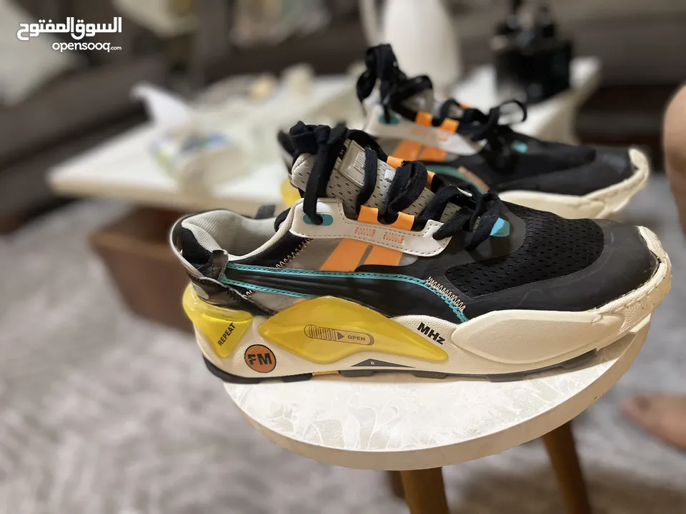 مجموعة كاملة من الأحذية الرياضيه ماركات اصلية بحالة وكالة