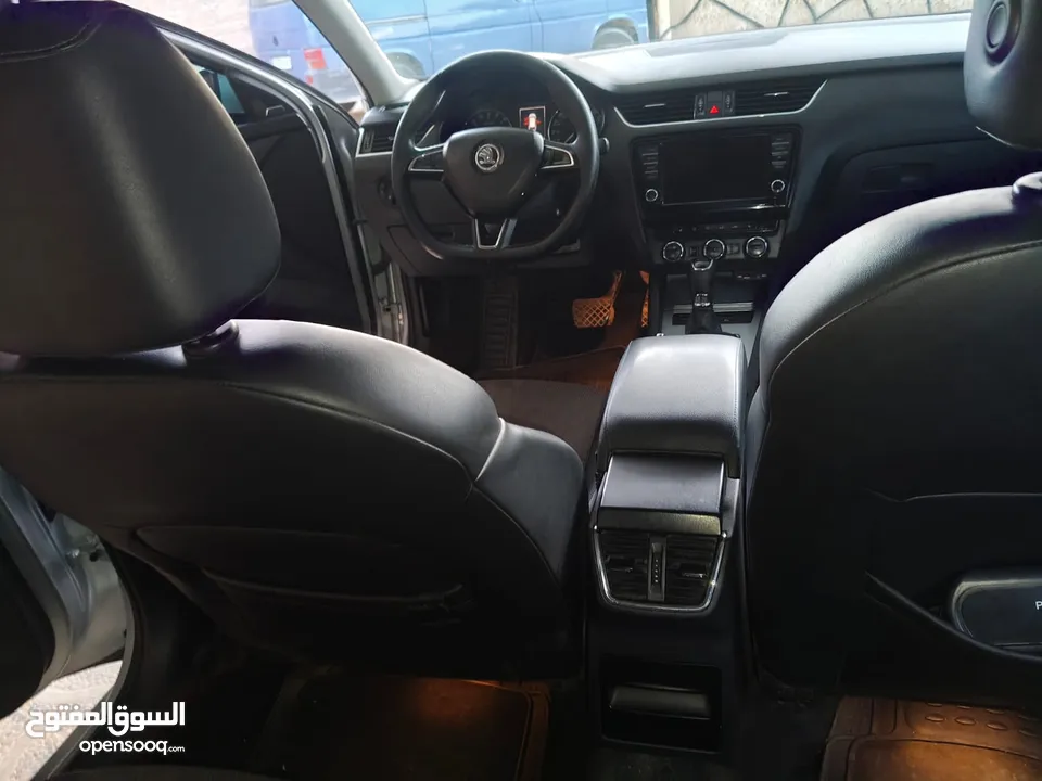 سكودا اوكتافيا ماطور 2000 اتمات ديزل 2016 عداد اصلي 175 الف سياره فل اضافات عدا فتحه