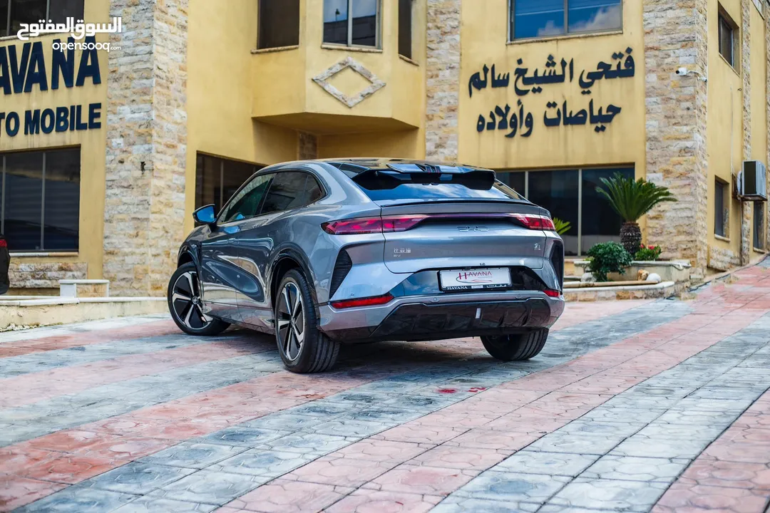 BYD SONG L 2024 كفاله البستنجي 6 سنوات او 100 الف كم تتوفر باللون الداخلي بيج او جملي