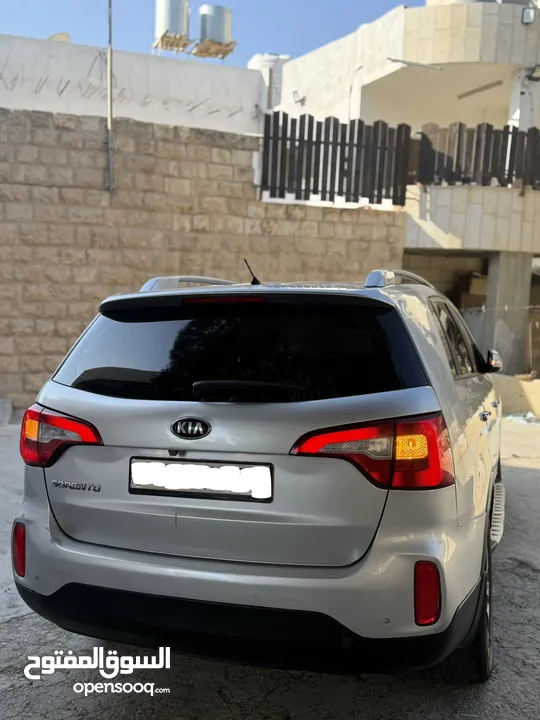 جب كيا سورينتو 2015 ولا ضربة ماشي 126 كيلو فقط 7 ركاب 4x4