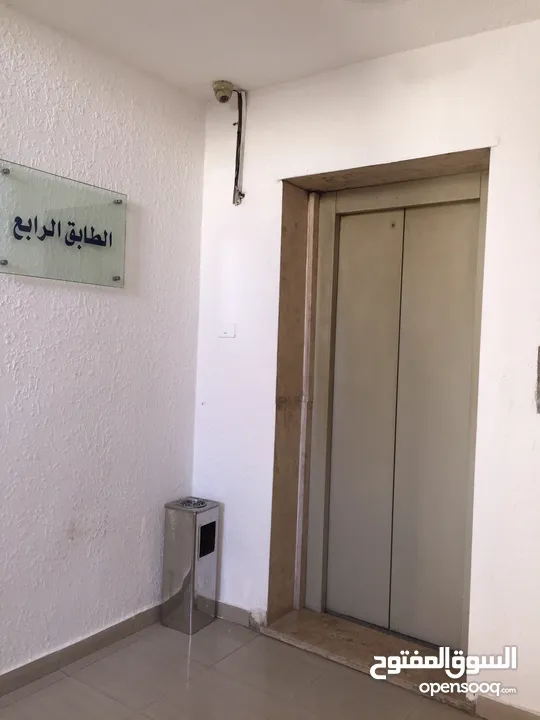 مكتب للإيجار غرفة مدير غرفة سكرتيرة حمام و مطبخ ابو نصير