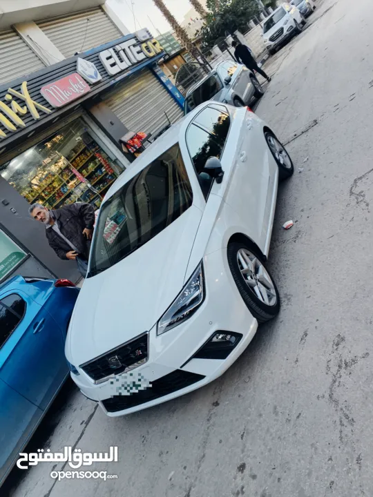 سيت ابيزا للبيع موديل 2022 SEAT lbizaFR بحالة الوكالة دهان شركة عداد قليل