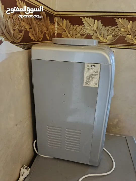 كولر ماء طاوله  ستار هوم للبيع بحاله ممتازه....
