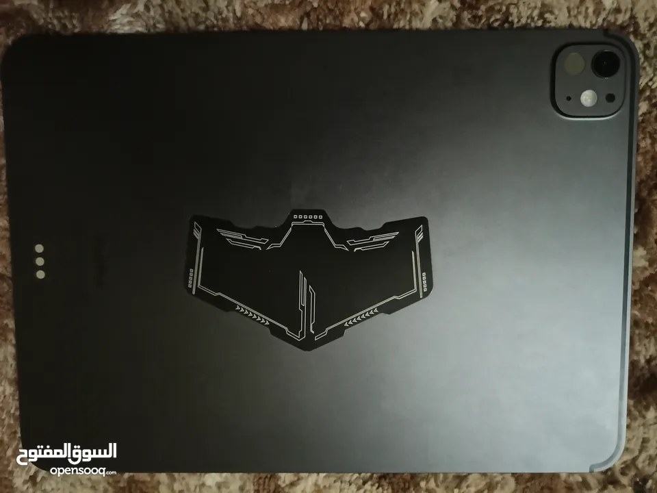 ايباد 11 برو M4 مع حساب ببجي خرافي