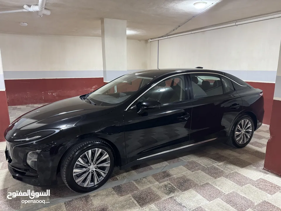 هونشي Hongqi eqm5 2024 من الوكالة ممشى 8000