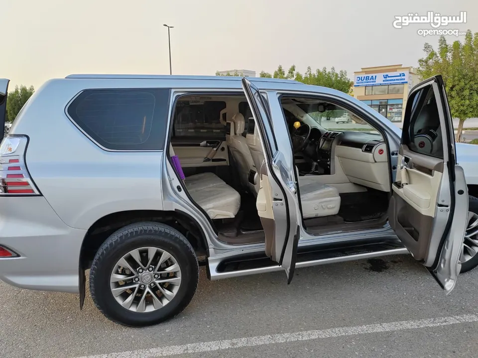 Lexus gx 460 like new