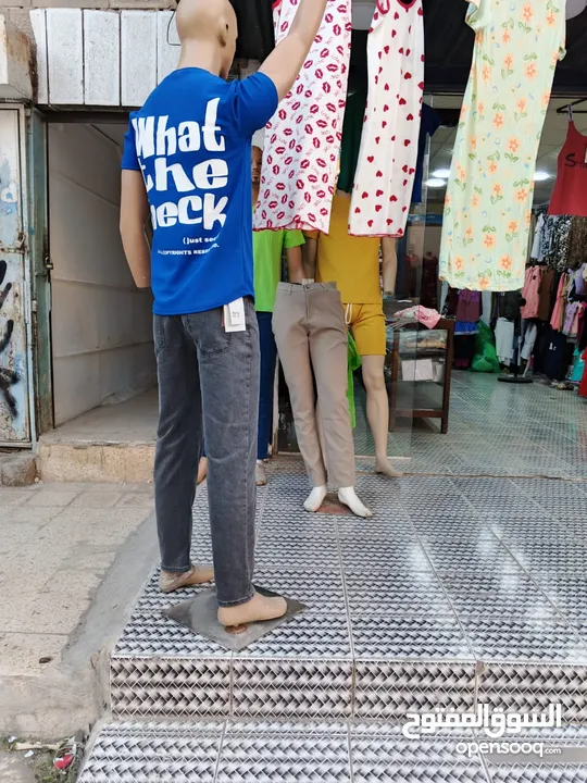 مالكنات مع هوكات مع رفوف العرض مع بتارين