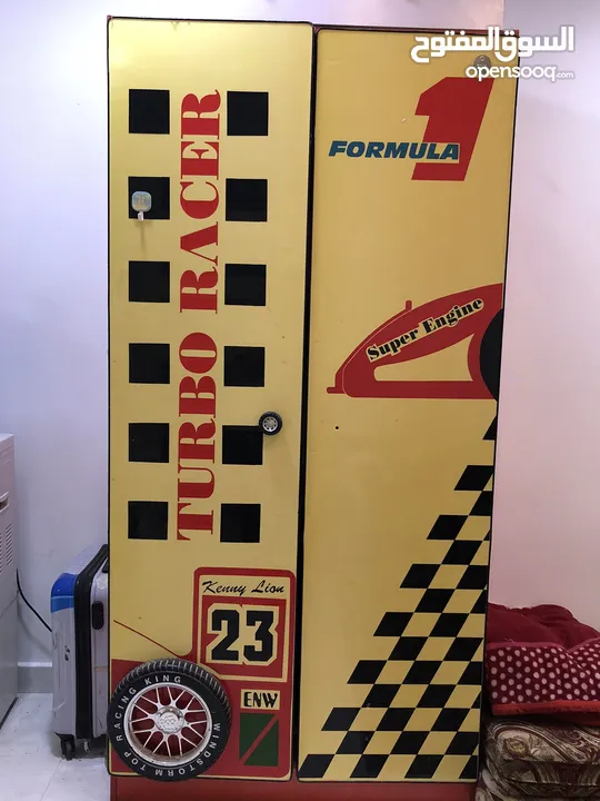 غرفة نوم اطفال شبه جديدة للبيع مع مكيفات