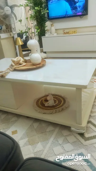طاولة وسط تركي وجه زجاج ماربل