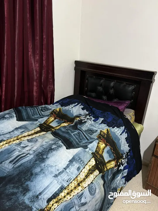 سرير مفرد شبابي للبيع